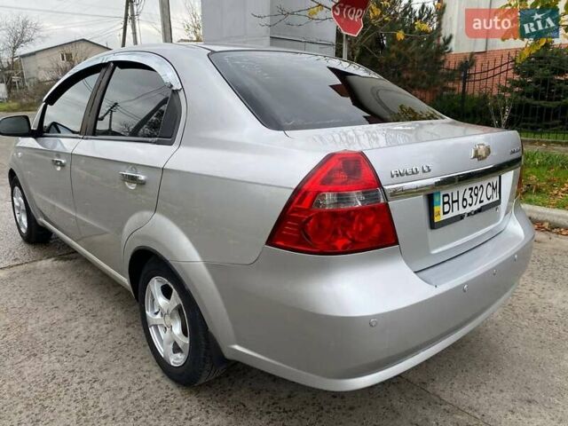 Серый Шевроле Авео, объемом двигателя 1.6 л и пробегом 180 тыс. км за 3500 $, фото 4 на Automoto.ua