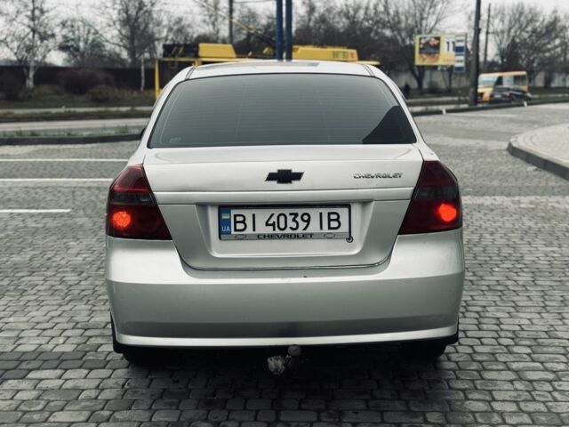 Сірий Шевроле Авео, об'ємом двигуна 1.5 л та пробігом 280 тис. км за 2750 $, фото 7 на Automoto.ua