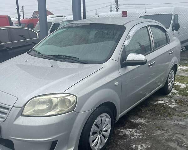 Серый Шевроле Авео, объемом двигателя 1.6 л и пробегом 290 тыс. км за 3200 $, фото 3 на Automoto.ua