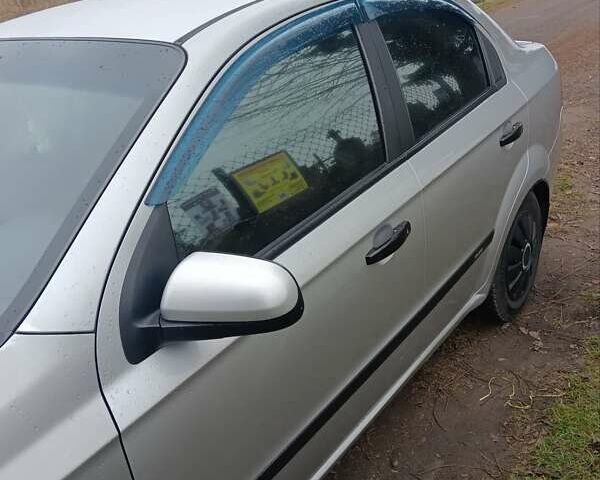 Сірий Шевроле Авео, об'ємом двигуна 1.6 л та пробігом 240 тис. км за 4000 $, фото 3 на Automoto.ua