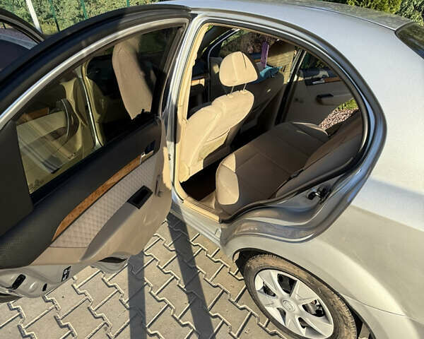 Сірий Шевроле Авео, об'ємом двигуна 1.6 л та пробігом 234 тис. км за 4300 $, фото 7 на Automoto.ua