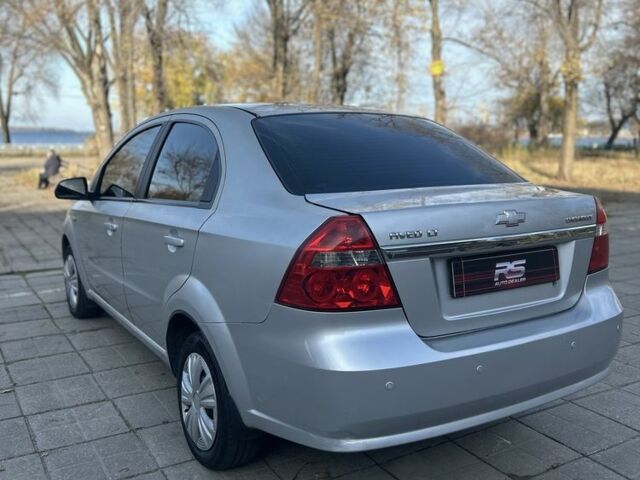 Серый Шевроле Авео, объемом двигателя 1.6 л и пробегом 214 тыс. км за 2700 $, фото 9 на Automoto.ua