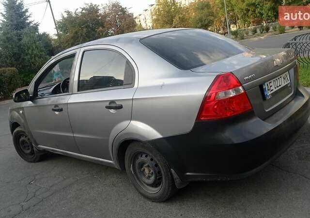 Сірий Шевроле Авео, об'ємом двигуна 1.5 л та пробігом 300 тис. км за 2500 $, фото 4 на Automoto.ua