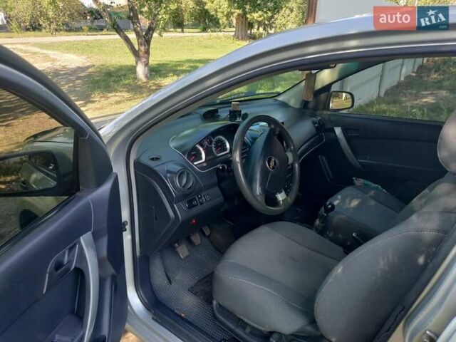 Серый Шевроле Авео, объемом двигателя 1.5 л и пробегом 670 тыс. км за 2200 $, фото 4 на Automoto.ua