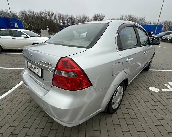 Сірий Шевроле Авео, об'ємом двигуна 1.6 л та пробігом 353 тис. км за 4000 $, фото 9 на Automoto.ua