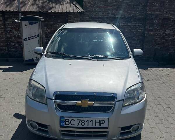 Серый Шевроле Авео, объемом двигателя 1.5 л и пробегом 191 тыс. км за 3300 $, фото 1 на Automoto.ua