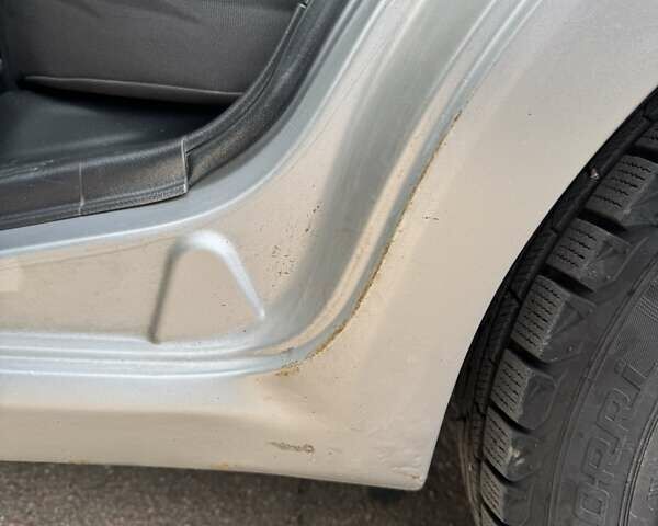 Серый Шевроле Авео, объемом двигателя 1.5 л и пробегом 214 тыс. км за 3300 $, фото 3 на Automoto.ua