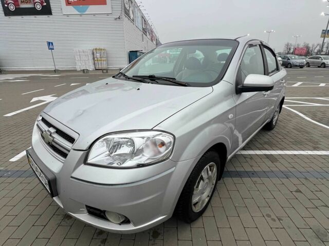 Сірий Шевроле Авео, об'ємом двигуна 1.6 л та пробігом 353 тис. км за 4000 $, фото 2 на Automoto.ua