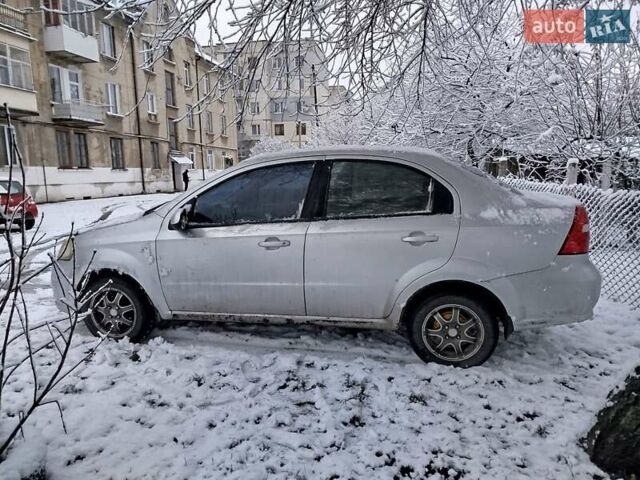 Сірий Шевроле Авео, об'ємом двигуна 1.6 л та пробігом 650 тис. км за 2200 $, фото 1 на Automoto.ua