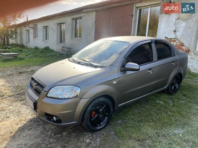 Серый Шевроле Авео, объемом двигателя 1.5 л и пробегом 393 тыс. км за 2850 $, фото 13 на Automoto.ua