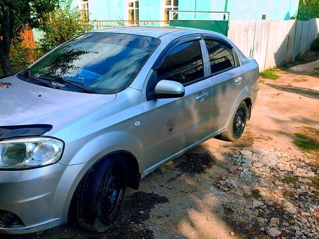 Серый Шевроле Авео, объемом двигателя 1.6 л и пробегом 220 тыс. км за 3800 $, фото 5 на Automoto.ua