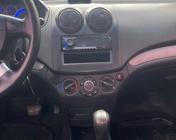 Серый Шевроле Авео, объемом двигателя 1.5 л и пробегом 161 тыс. км за 5300 $, фото 80 на Automoto.ua