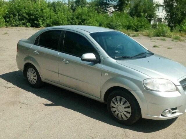 Серый Шевроле Авео, объемом двигателя 1.6 л и пробегом 380 тыс. км за 3500 $, фото 6 на Automoto.ua