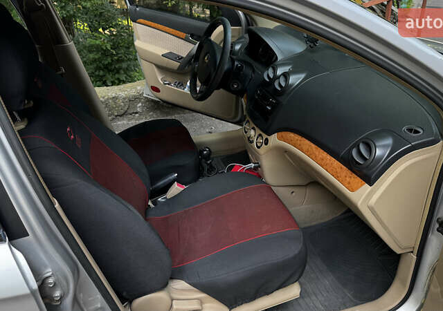 Серый Шевроле Авео, объемом двигателя 1.6 л и пробегом 203 тыс. км за 3700 $, фото 13 на Automoto.ua