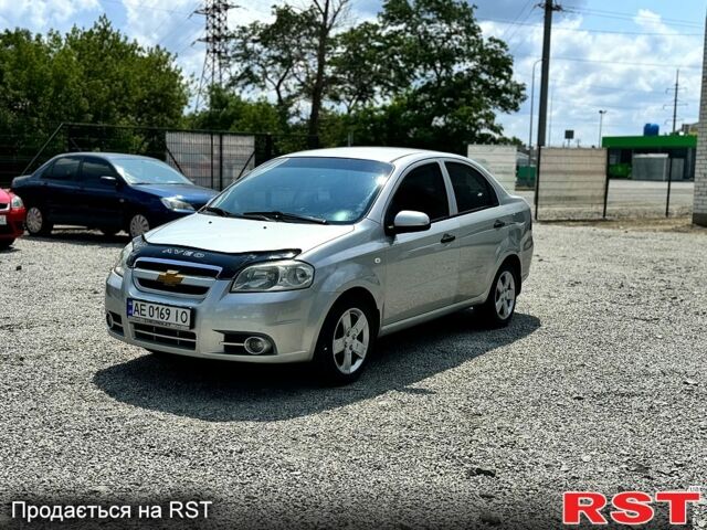Серый Шевроле Авео, объемом двигателя 1.5 л и пробегом 174 тыс. км за 3499 $, фото 2 на Automoto.ua
