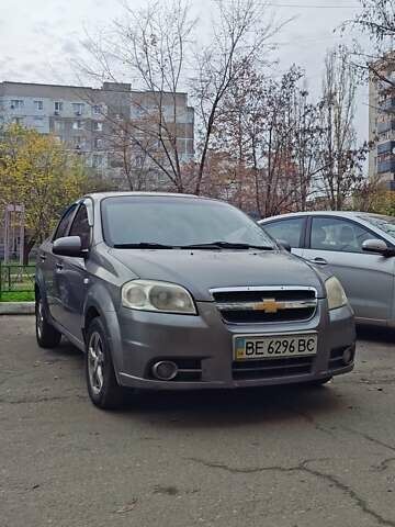 Серый Шевроле Авео, объемом двигателя 1.5 л и пробегом 179 тыс. км за 3200 $, фото 1 на Automoto.ua