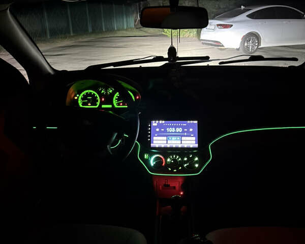 Сірий Шевроле Авео, об'ємом двигуна 1.6 л та пробігом 234 тис. км за 4300 $, фото 16 на Automoto.ua