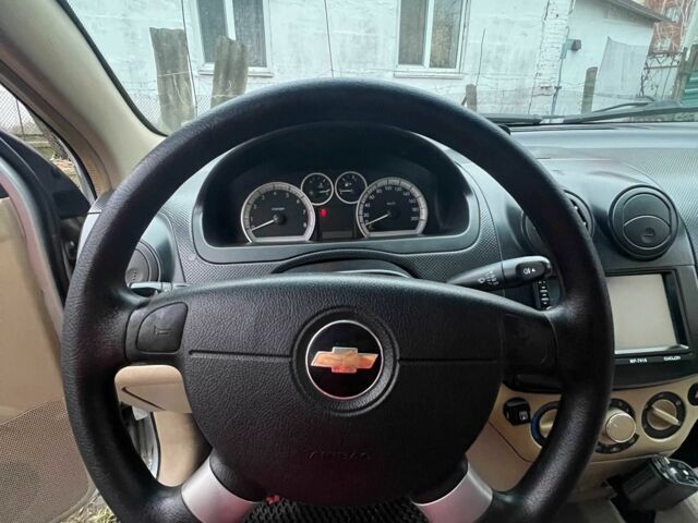 Сірий Шевроле Авео, об'ємом двигуна 1.6 л та пробігом 353 тис. км за 4000 $, фото 11 на Automoto.ua