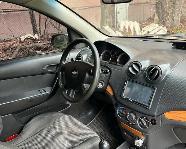 Сірий Шевроле Авео, об'ємом двигуна 1.5 л та пробігом 225 тис. км за 2600 $, фото 9 на Automoto.ua