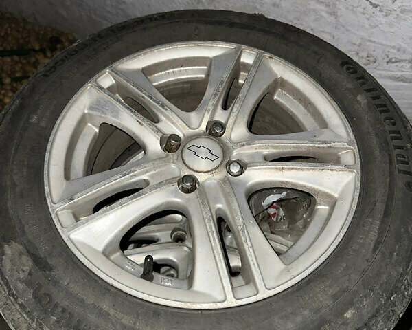 Сірий Шевроле Авео, об'ємом двигуна 1.5 л та пробігом 245 тис. км за 3500 $, фото 34 на Automoto.ua