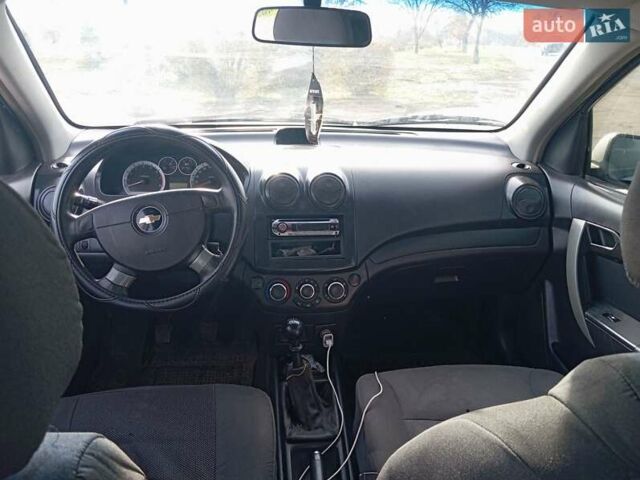 Сірий Шевроле Авео, об'ємом двигуна 1.5 л та пробігом 322 тис. км за 2300 $, фото 3 на Automoto.ua