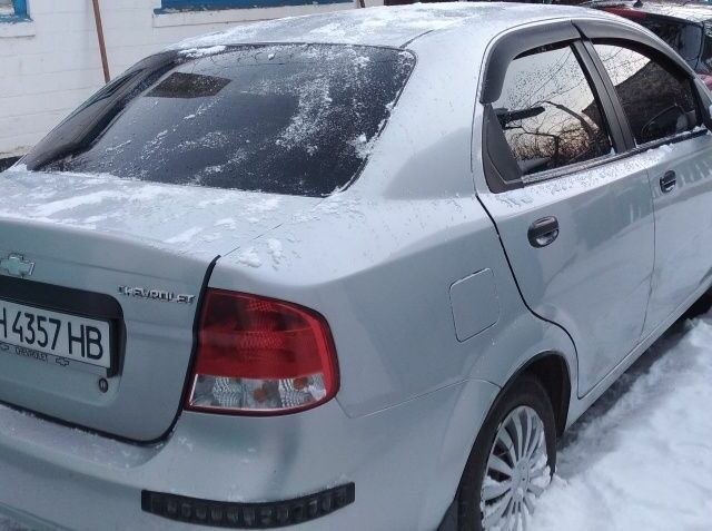 Сірий Шевроле Авео, об'ємом двигуна 1.5 л та пробігом 166 тис. км за 2300 $, фото 3 на Automoto.ua