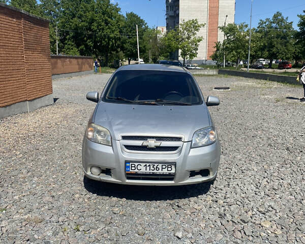 Сірий Шевроле Авео, об'ємом двигуна 1.6 л та пробігом 344 тис. км за 2600 $, фото 2 на Automoto.ua