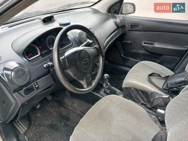 Серый Шевроле Авео, объемом двигателя 1.5 л и пробегом 125 тыс. км за 3250 $, фото 7 на Automoto.ua