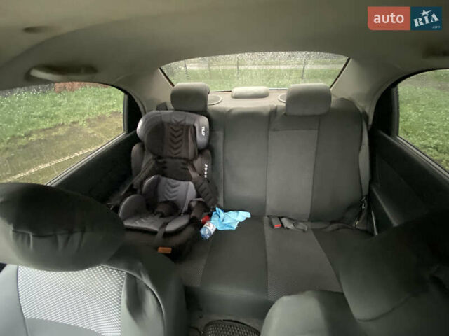 Серый Шевроле Авео, объемом двигателя 1.5 л и пробегом 150 тыс. км за 3500 $, фото 6 на Automoto.ua