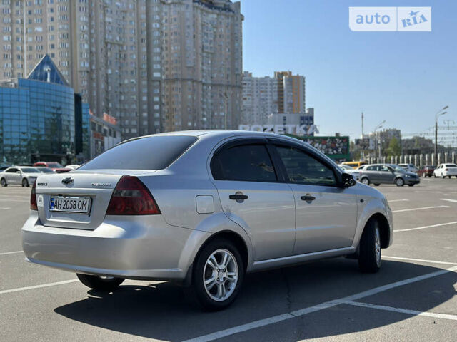 Сірий Шевроле Авео, об'ємом двигуна 1.5 л та пробігом 196 тис. км за 4500 $, фото 9 на Automoto.ua