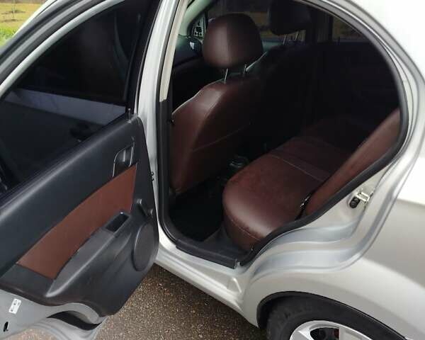 Серый Шевроле Авео, объемом двигателя 1.5 л и пробегом 183 тыс. км за 4200 $, фото 9 на Automoto.ua