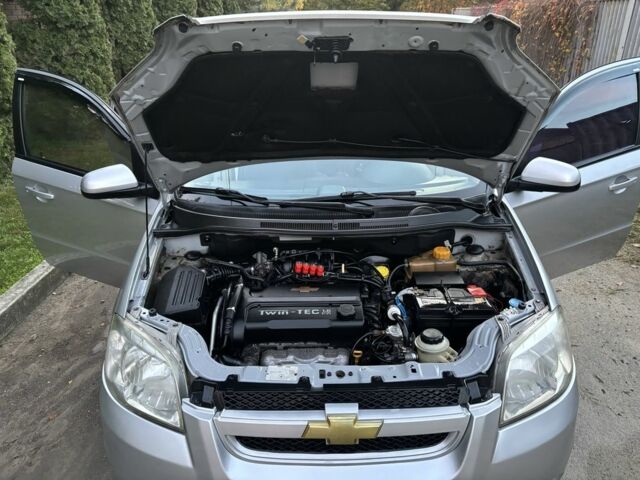 Сірий Шевроле Авео, об'ємом двигуна 1.6 л та пробігом 148 тис. км за 4550 $, фото 13 на Automoto.ua