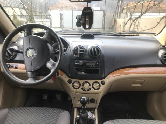 Серый Шевроле Авео, объемом двигателя 1.6 л и пробегом 275 тыс. км за 2300 $, фото 8 на Automoto.ua