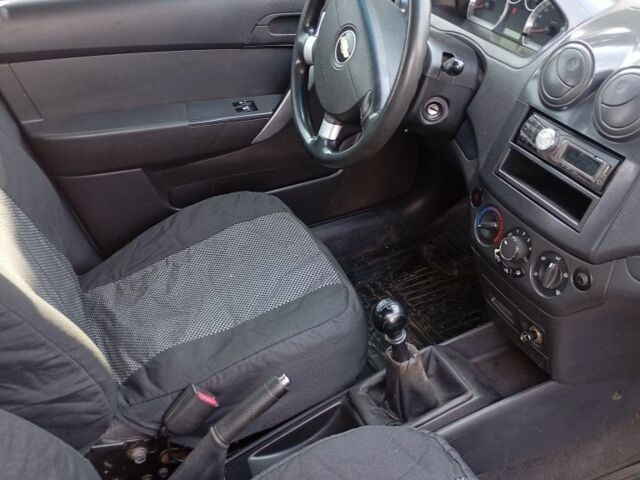 Сірий Шевроле Авео, об'ємом двигуна 1.5 л та пробігом 290 тис. км за 3500 $, фото 3 на Automoto.ua