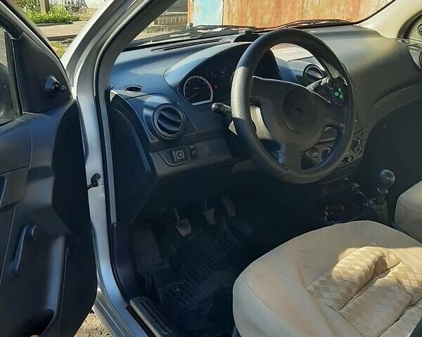 Сірий Шевроле Авео, об'ємом двигуна 1.5 л та пробігом 187 тис. км за 4200 $, фото 8 на Automoto.ua