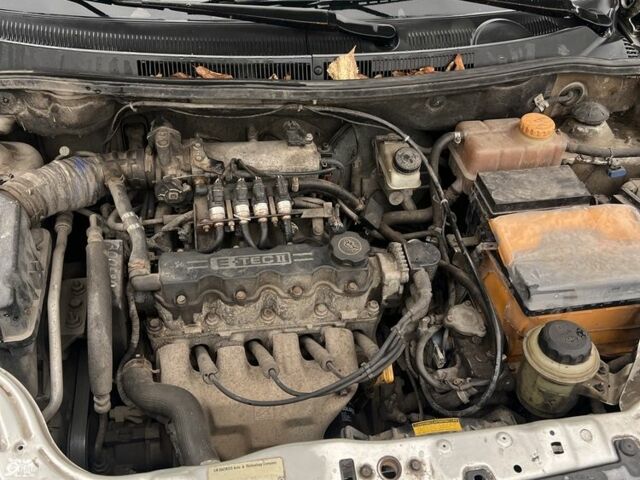 Серый Шевроле Авео, объемом двигателя 1.5 л и пробегом 220 тыс. км за 3000 $, фото 16 на Automoto.ua