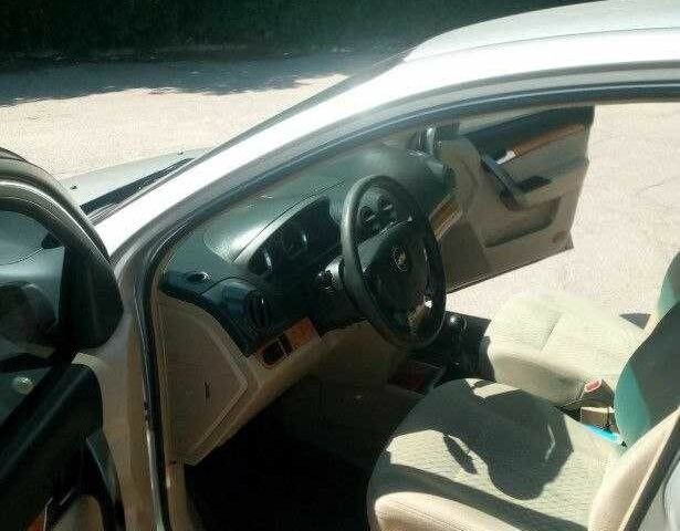 Серый Шевроле Авео, объемом двигателя 1.6 л и пробегом 380 тыс. км за 3500 $, фото 1 на Automoto.ua