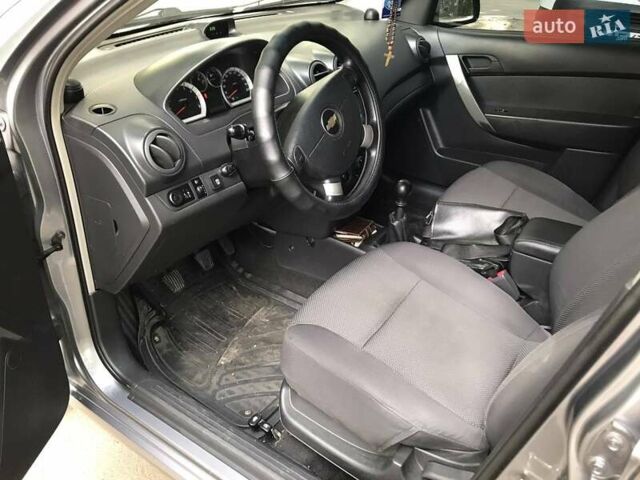 Сірий Шевроле Авео, об'ємом двигуна 1.5 л та пробігом 168 тис. км за 5000 $, фото 10 на Automoto.ua
