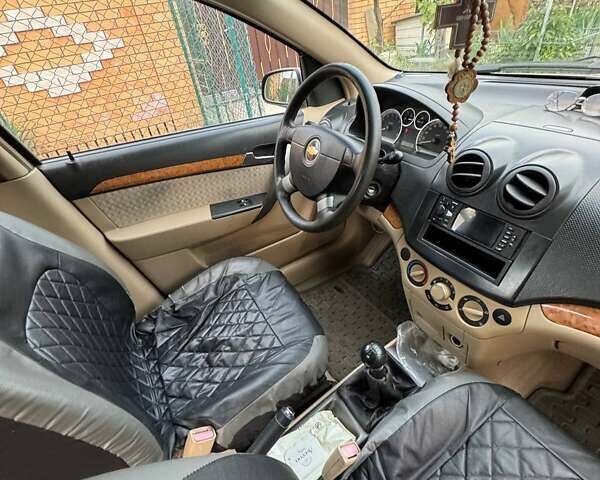 Серый Шевроле Авео, объемом двигателя 1.6 л и пробегом 106 тыс. км за 4700 $, фото 5 на Automoto.ua