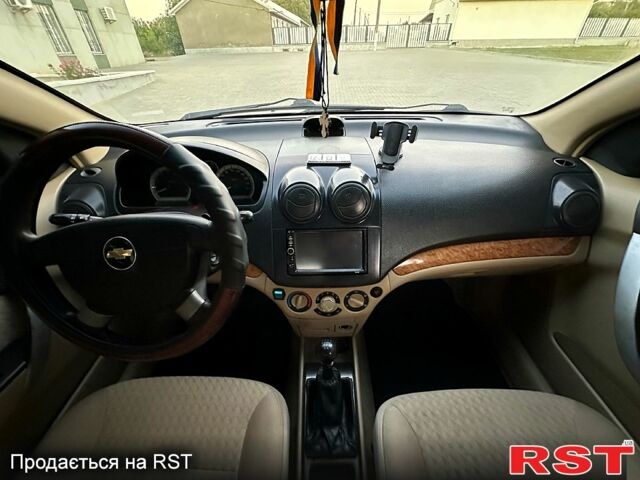 Сірий Шевроле Авео, об'ємом двигуна 1.6 л та пробігом 260 тис. км за 2700 $, фото 7 на Automoto.ua