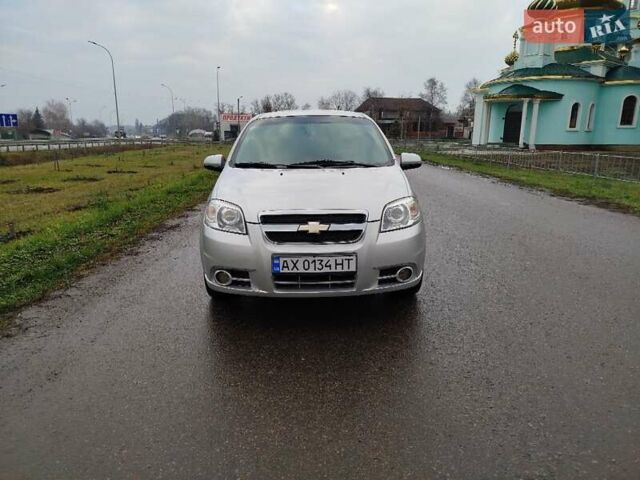 Серый Шевроле Авео, объемом двигателя 1.5 л и пробегом 183 тыс. км за 4200 $, фото 1 на Automoto.ua