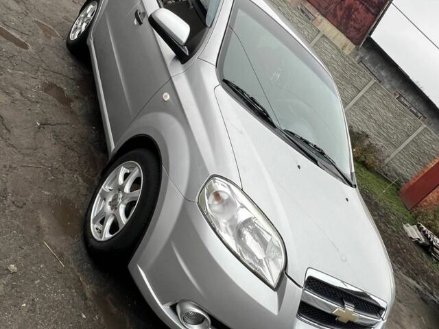 Серый Шевроле Авео, объемом двигателя 1.5 л и пробегом 212 тыс. км за 4800 $, фото 5 на Automoto.ua