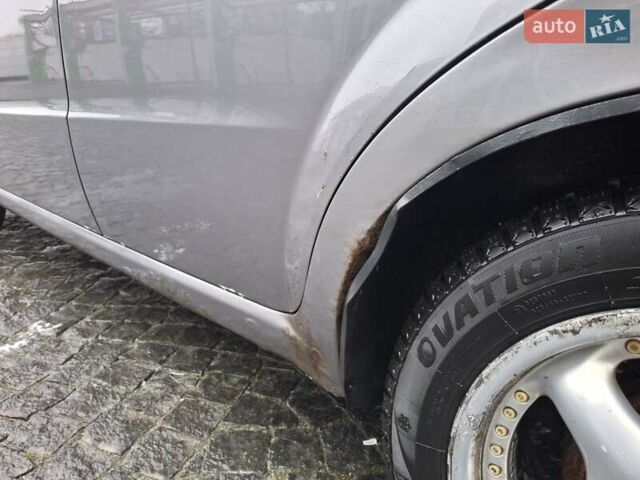 Серый Шевроле Авео, объемом двигателя 1.5 л и пробегом 205 тыс. км за 3300 $, фото 1 на Automoto.ua