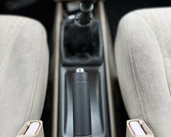 Сірий Шевроле Авео, об'ємом двигуна 1.6 л та пробігом 177 тис. км за 2999 $, фото 10 на Automoto.ua