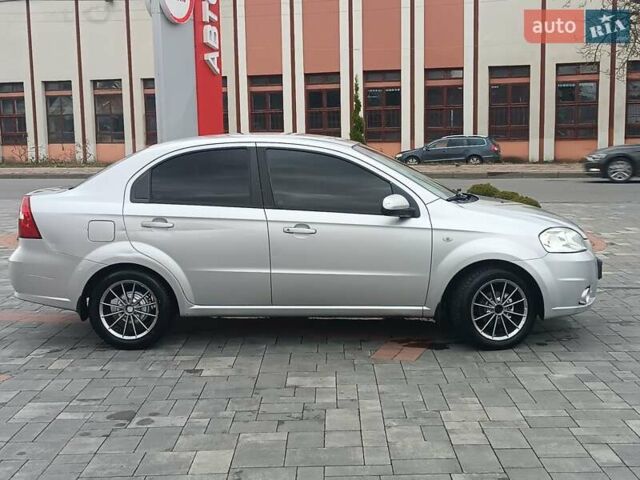 Сірий Шевроле Авео, об'ємом двигуна 1.6 л та пробігом 270 тис. км за 3500 $, фото 16 на Automoto.ua