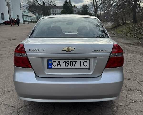 Серый Шевроле Авео, объемом двигателя 1.5 л и пробегом 214 тыс. км за 3300 $, фото 8 на Automoto.ua