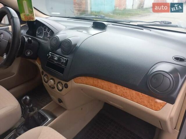 Серый Шевроле Авео, объемом двигателя 1.6 л и пробегом 138 тыс. км за 4400 $, фото 20 на Automoto.ua