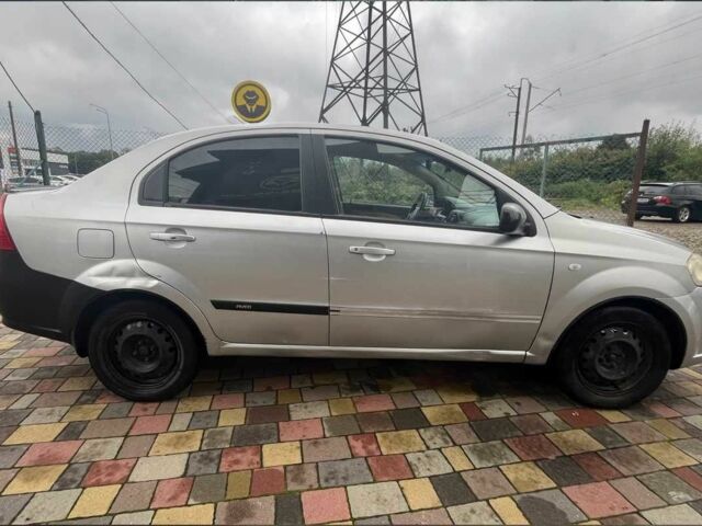 Серый Шевроле Авео, объемом двигателя 1.6 л и пробегом 185 тыс. км за 3499 $, фото 7 на Automoto.ua