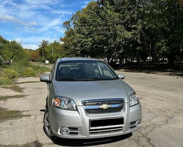 Серый Шевроле Авео, объемом двигателя 1.5 л и пробегом 65 тыс. км за 5300 $, фото 8 на Automoto.ua
