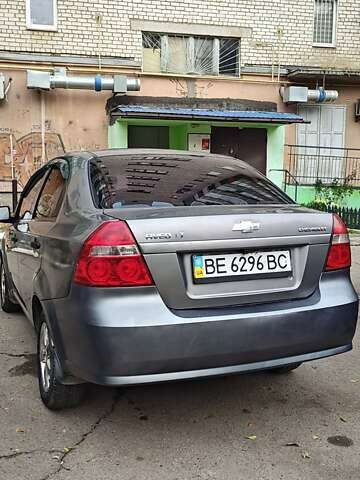Серый Шевроле Авео, объемом двигателя 1.5 л и пробегом 179 тыс. км за 3200 $, фото 3 на Automoto.ua